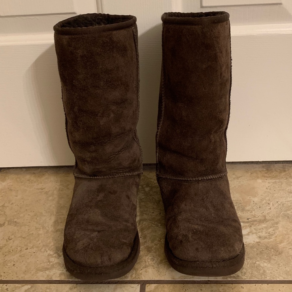 Ugg Classic Tall Boot In Chocolate, Size W6 - image 1